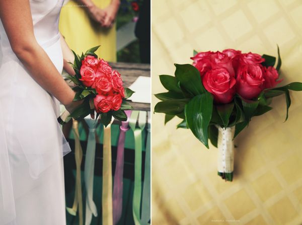 букет невесты с красными розами