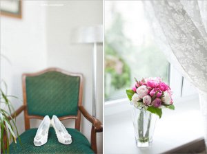 белые свадебные туфли и букет невесты