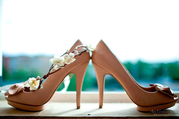 бежевые свадебные туфли