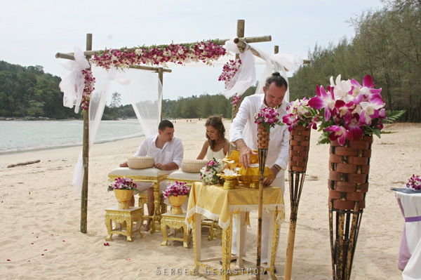 свадебная церемония на пляже